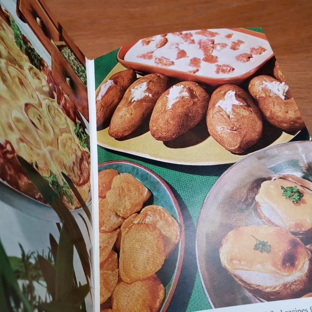VTG 1972 Farm Journal's Country Cookbook Revised Enlarged Edition